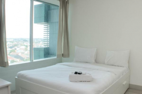 Warm and Cozy Studio at Grand Kamala Lagoon Apartment By Travelio